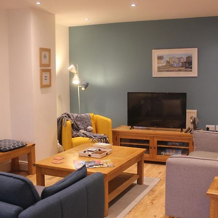 Stylish Flat In Central Tenby & Free Parking Екстериор снимка