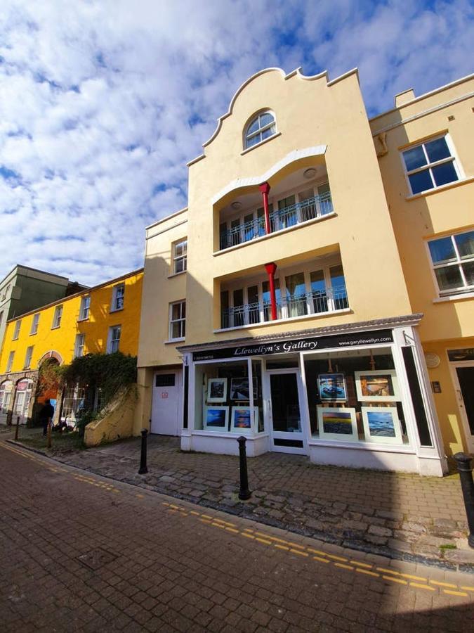 Stylish Flat In Central Tenby & Free Parking Екстериор снимка