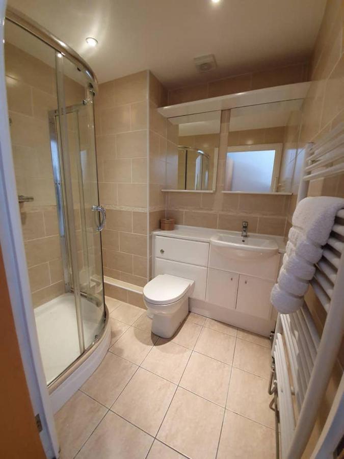 Stylish Flat In Central Tenby & Free Parking Екстериор снимка