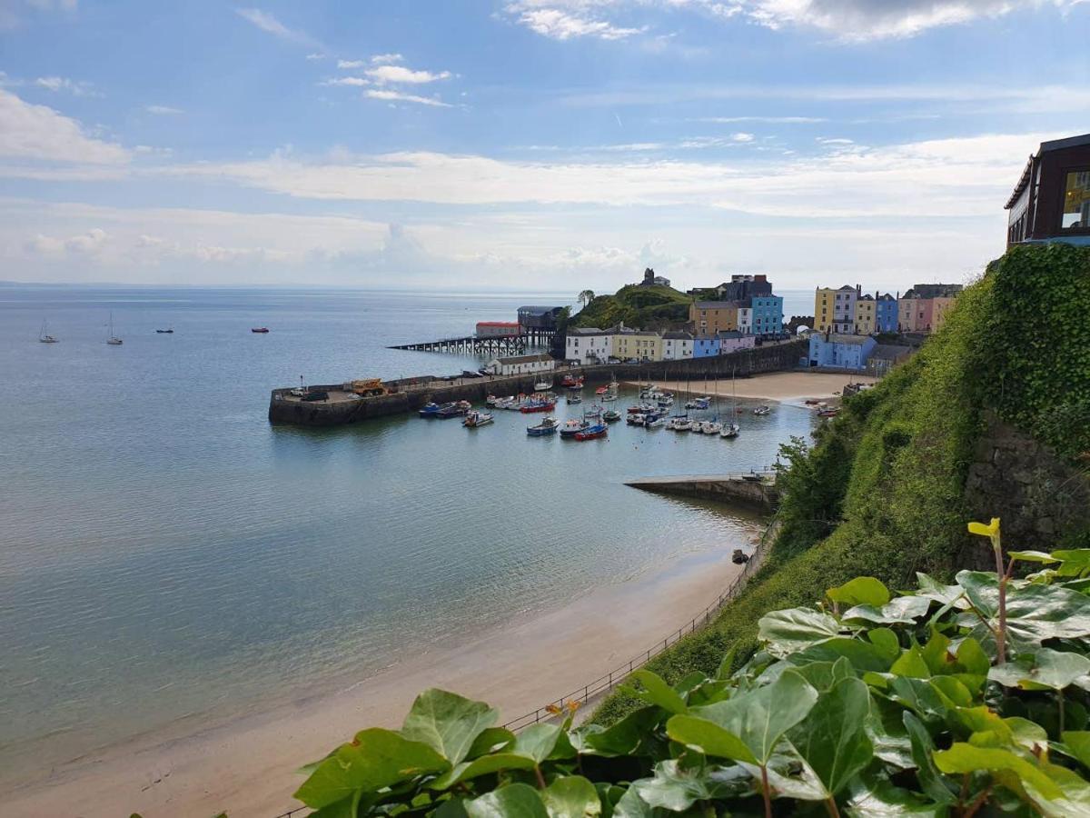 Stylish Flat In Central Tenby & Free Parking Екстериор снимка