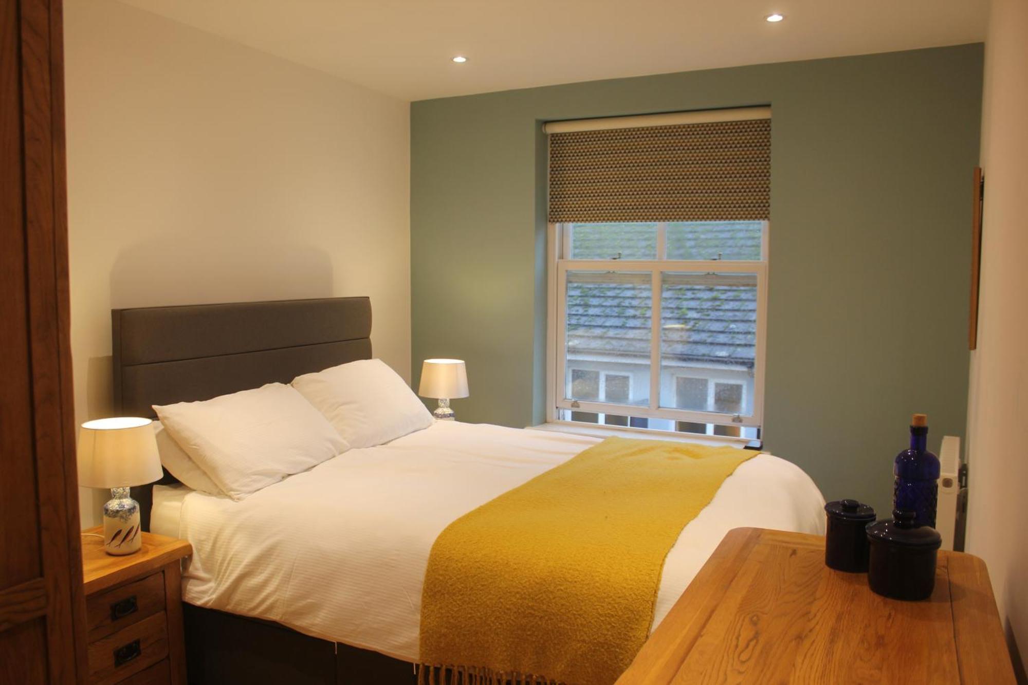 Stylish Flat In Central Tenby & Free Parking Екстериор снимка