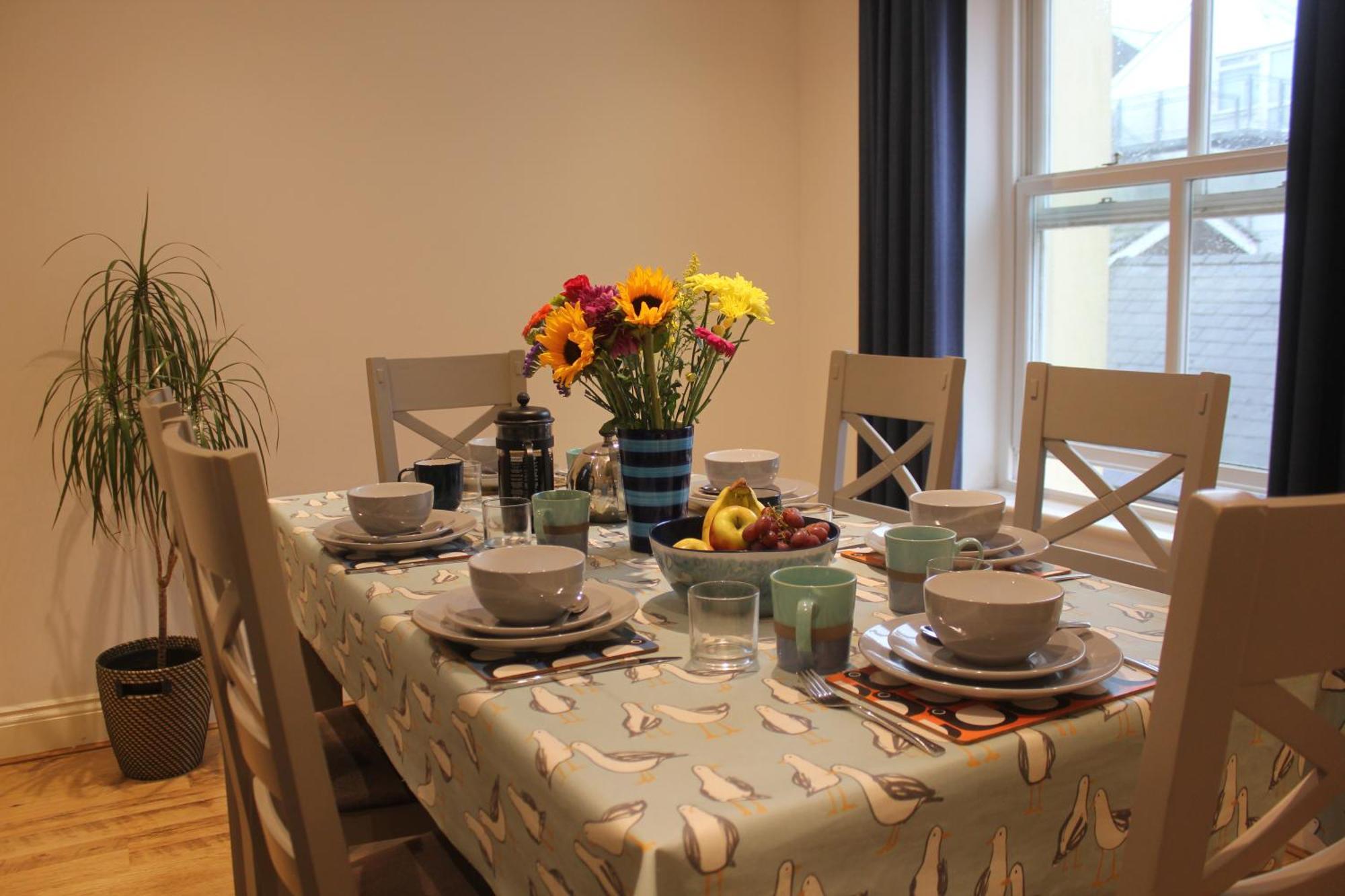 Stylish Flat In Central Tenby & Free Parking Екстериор снимка